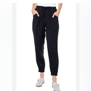 Anthropologie Elodie Black
Everyday Womens Pull on Jogger
Pants Size Small NWT